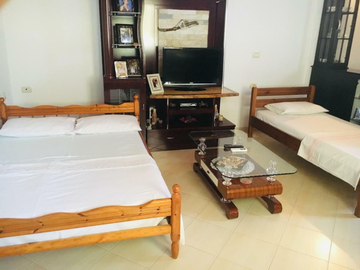 Guesthouse Aleks Ksamil Ngoại thất bức ảnh